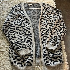 girls 13/14 cheetah print cardigan